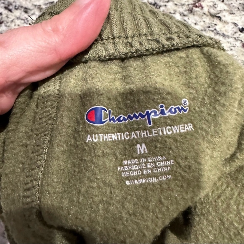 4 pairs of Champion athletic/sweat pants/joggers for youth. Girl or boy. Exc con - Picture 5 of 9